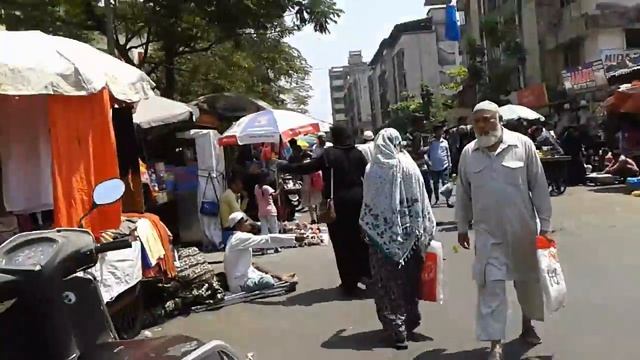 Street shopping Mira Road .near Banegar Lodha смотреть онлайн