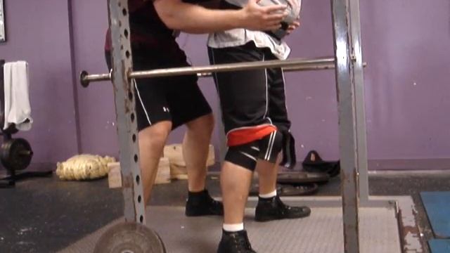 530 Raw Squat Attempt смотреть онлайн