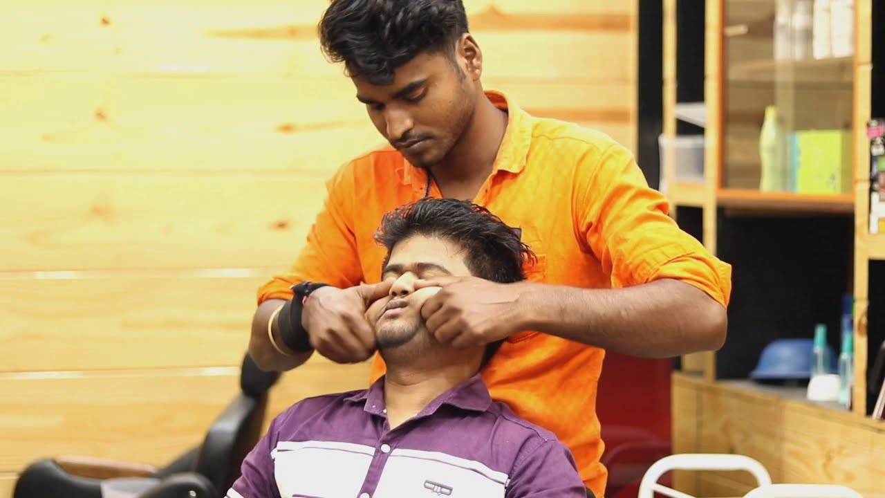 Very Energetic Deep Tissue Massage By Indian Barber Rajen ｜ Neck Crack ASMR смотреть онлайн