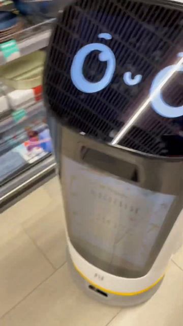 Робот продавец 🤣