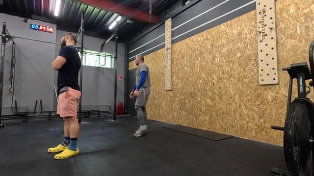 Взятия и толчки, становая и комплекс с отжиманиями в стойке! 97 тренировка смотреть онлайн