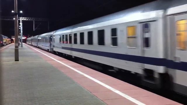 Berlin-Warszawa-Express z ukraińskim wagonie sypialnym / Poznań Główny смотреть онлайн