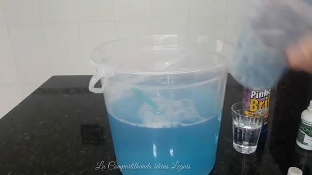 5 LITROS DE DESINFETANTE LAVANDA CASEIRO MUITO PERFUMADO E BARATINHO E FÁCIL DE FAZER смотреть онлайн