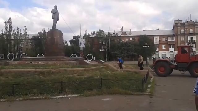 Северодонецк. Ленин. Снос монумента. смотреть онлайн