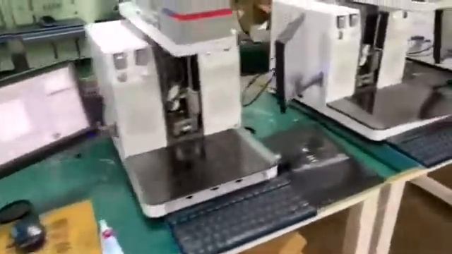 ️Exclusive factory for #TBK #958C laser machine --Remove back glass for 8G/8P/X/XS/XR/XS MAX/11/11P смотреть онлайн