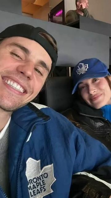 А вы разрешаете ставить лайки партнеру? смотреть онлайн