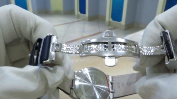 Maurice Lacroix Aikon AI1018-SS001-333-1