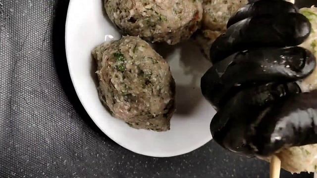 курячий люля-кебаб в дома на грилі( дуже смачно) рекомендую смотреть онлайн