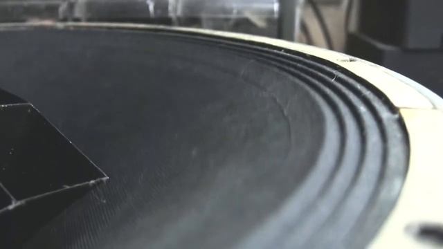 voice coil test played at full volume 40 watts with a Sherwood S 5000 11 смотреть онлайн