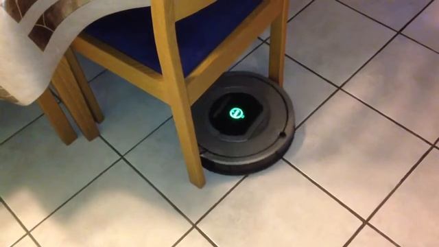 iRobot Roomba 760 смотреть онлайн