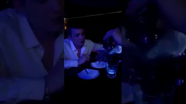 отдыхаем в пит-стопе смотреть онлайн