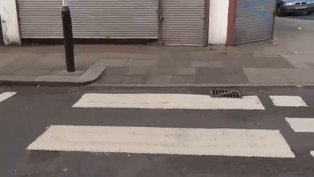 Zebra Crossing 15 (Toucan Crossing) смотреть онлайн