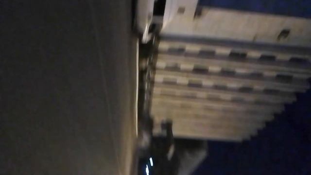 Время 01:54. Меня "уволили" с Минусинской самомойки по желанию одного таксиста и трех полицаев. смотреть онлайн