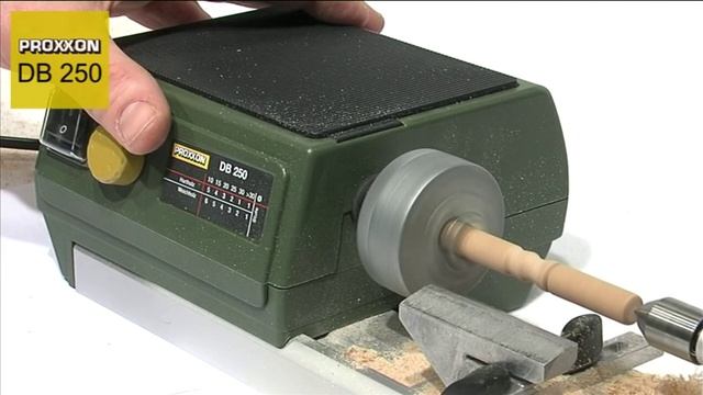 27020 Woodturning lathe DB250 смотреть онлайн
