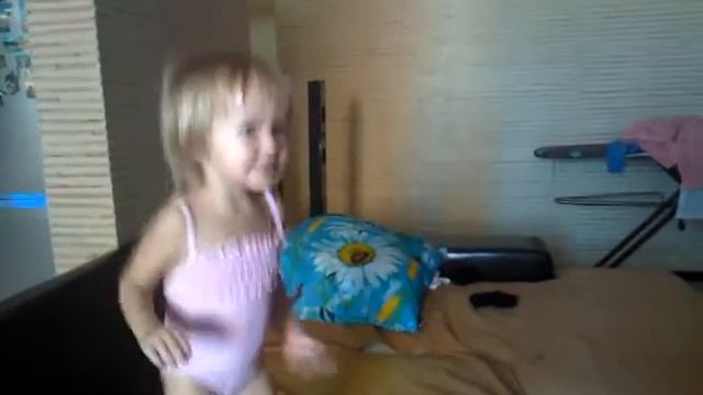 По кочкам ,по кочкам ,по маленьким дорожкам....... смотреть онлайн