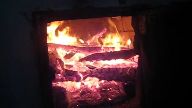 Печка топится. смотреть онлайн