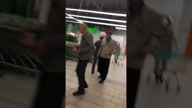 Макси,ул Архангельская 43 (внутри) смотреть онлайн