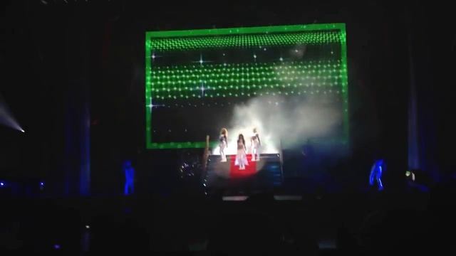 Bang Bang Bang -Selena Gomez Lethbridge August 16, 2013 смотреть онлайн