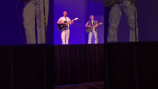 Что скрывает ложь Стихи: Владимир Курочкин Музыка, исп: Пётр Гладких
Солист группы Шан-Хай смотреть онлайн