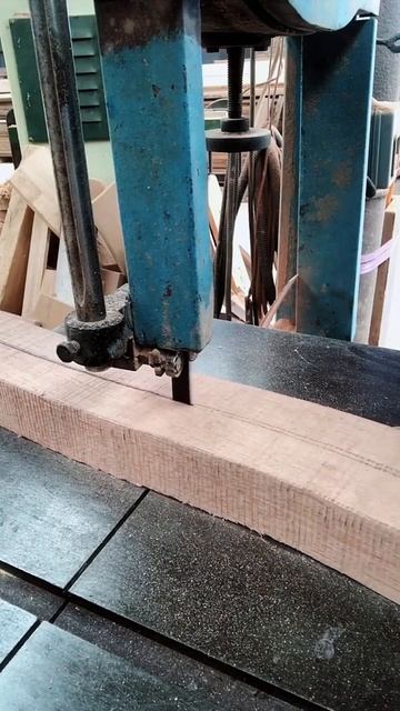 The kung fu of the joinery band saw and sawing materials is good смотреть онлайн