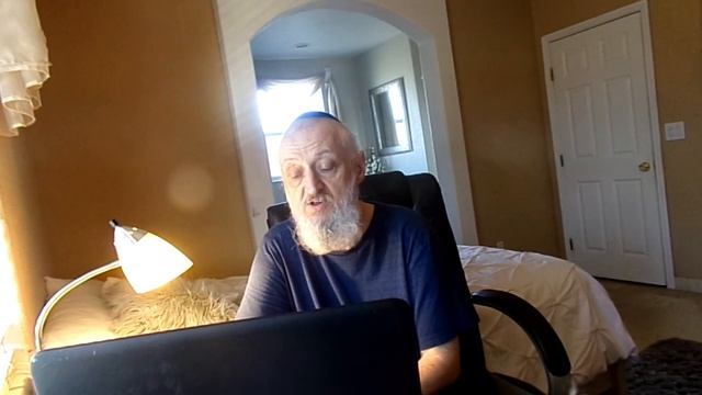 Дорогой ребе,я хочу поблагодарить вас за столь глубокие ответы,которые всех нас радуют и обощащают(