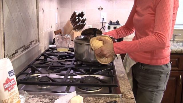 How To Make Popcorn Easy & On The Stove | Rockin Robin Cooks смотреть онлайн