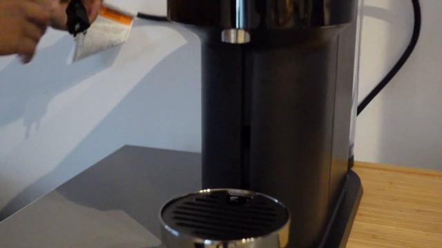 NESPRESSO VERTUO NEXT UNBOXING & SETTING UP MY COFFEE STATION || смотреть онлайн