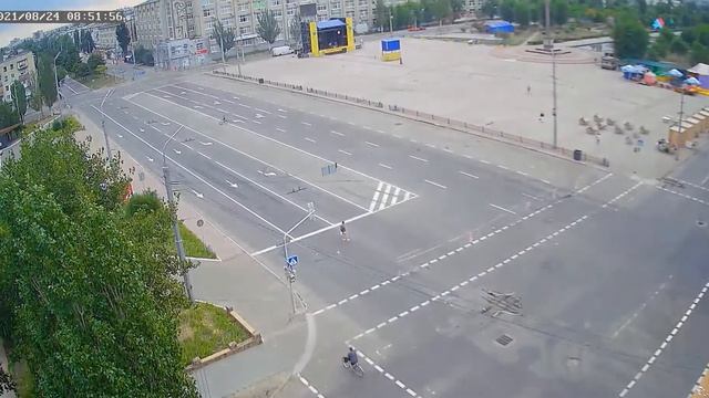 Ворона хулиганка! Прилетела, развернула камеру, и улетела! Нарочно не придумаешь!) смотреть онлайн