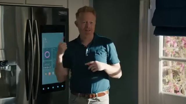 Cam finds mitch cheating on him - Modern Family смотреть онлайн