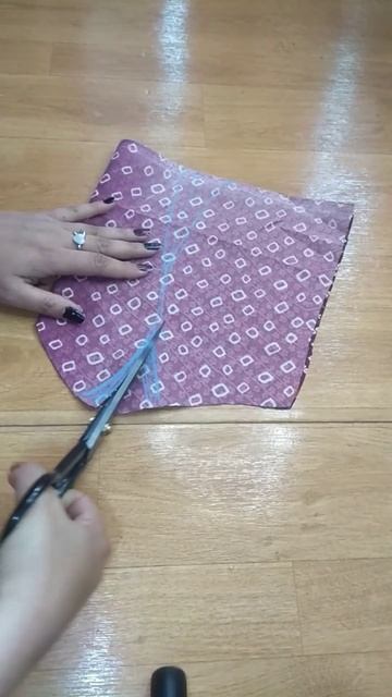 Tube Top/ Blouse cutting kese ki jati hai || Sweetheart || #youtubeshorts #shortvideo #shorts #shor смотреть онлайн