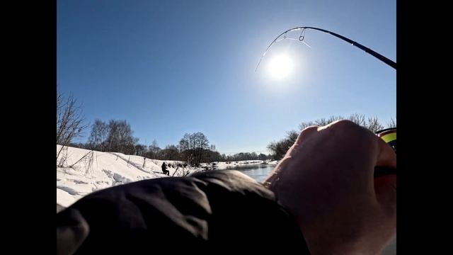 Наноджиг поймал Окуня! Рыбалка на реке Клязьма весной в марте открытие сезона 2024. смотреть онлайн