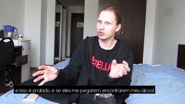 Россияне отвечают на вопросы бразильца | Александр | Владивосток #06 смотреть онлайн