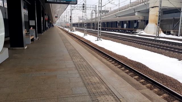 *ОПЯТЬ ВЫЛЬНИК* ВЛ10 проследует станцию Ховрино. смотреть онлайн