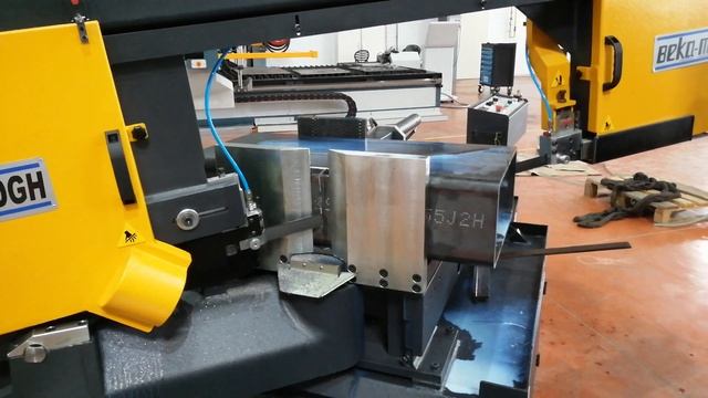 BMSY 440 DGH Double Mitering Bandsaw BEKAMAK