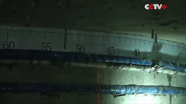 В Китае развернули мост весом 11 тысяч тонн за 72 минуты