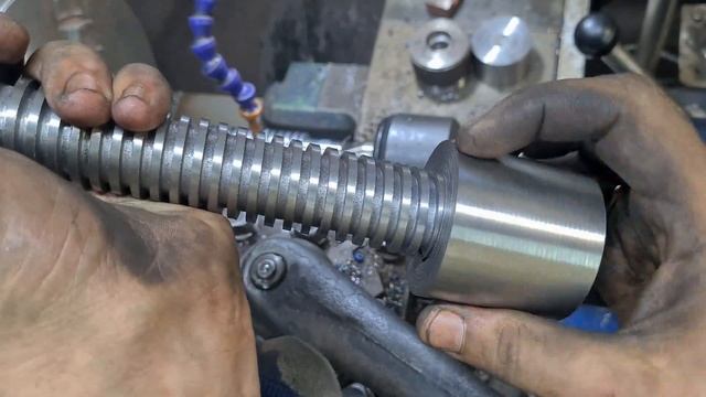 Ленточная резьба смотреть онлайн