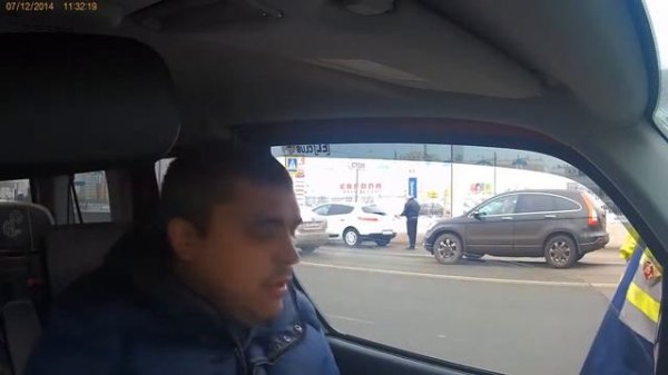 БАРМАЛЕЙ РАЗГОВОР С ДПС наехал на гаишника