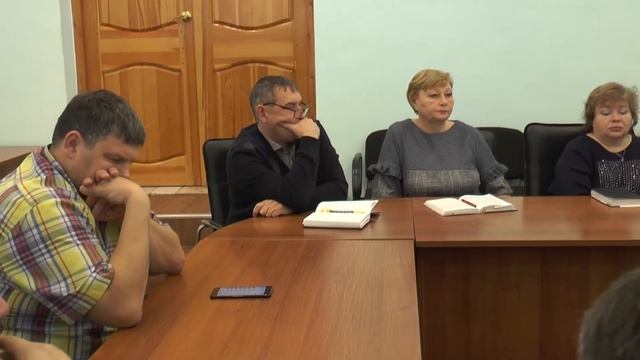 В городской администрации состоялось плановое совещание. смотреть онлайн