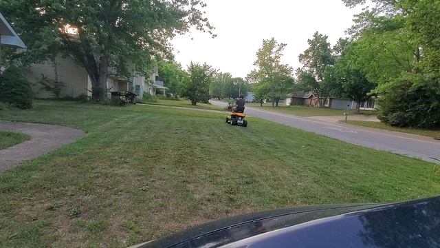 The Cub Cadet mower is back смотреть онлайн