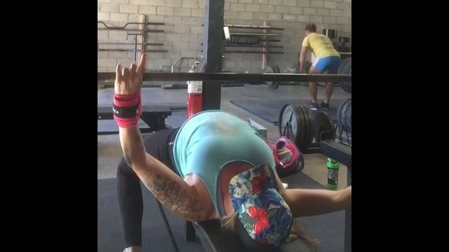 1/31/17 - 125# x 8, 130# x 8 Wide-Grip Bench Press смотреть онлайн