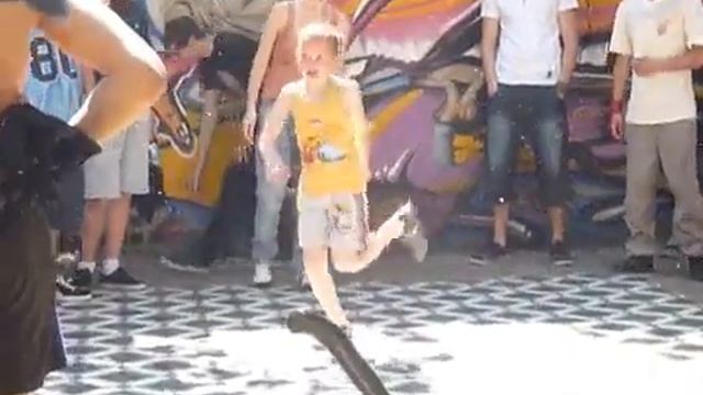 вот так танцуют крутые парни смотреть онлайн