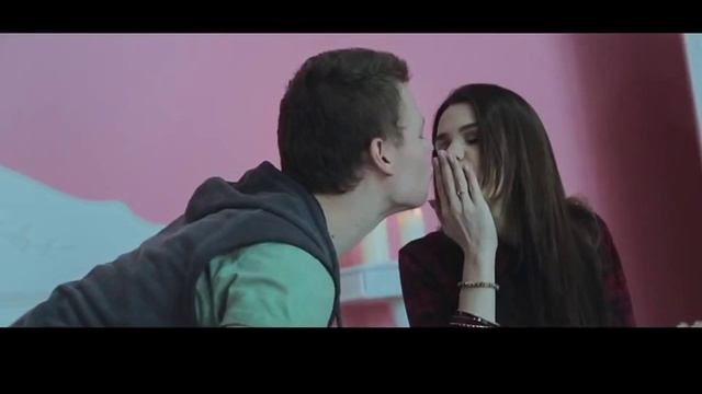 Цок цок у него появились она смотреть онлайн