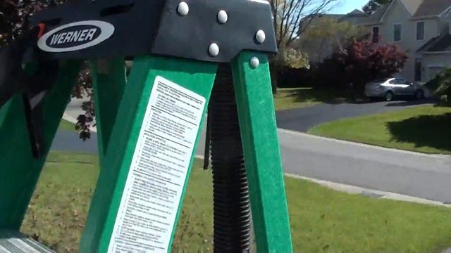 How to Remove Yellow Jackets / Wasps with a Shop Vac Part I смотреть онлайн