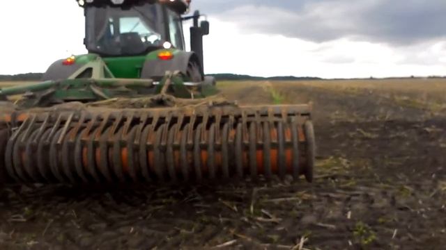 JOHN DEERE 8335R AMAZONE CATROS смотреть онлайн