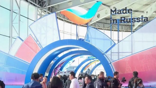 Китайских партнеров на VIII Российско-Китайском ЭКСПО покорили пряники и сушки из Хабаровска смотреть онлайн