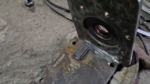 Компрессор на МАЗ ЯМЗ 7511 парень из Кыргызстана нашел выход