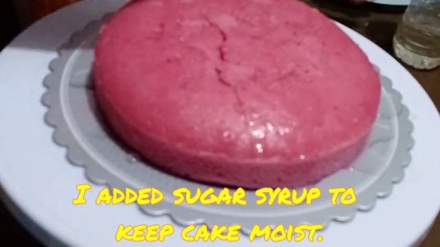 Strawberry Moist Cake with Whipped Cream Frosting - Lutong Bahay ni Elma смотреть онлайн