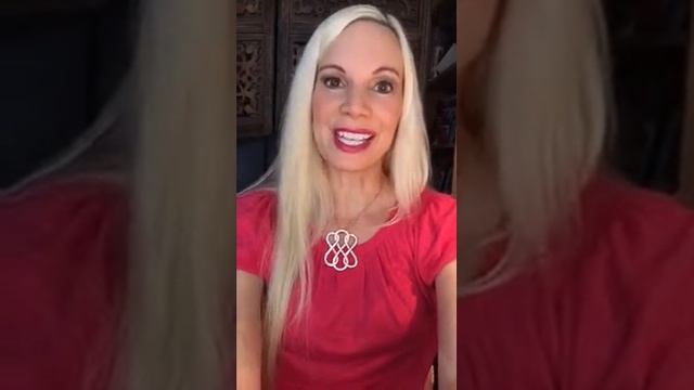 1 Simple Way to Love Yourself More! With Marcie Peters, CHHC смотреть онлайн