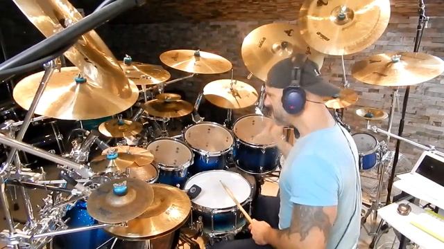 Backhand / Patrick Rondat