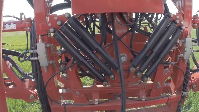 UNIA EUROPA XL and UNIA HERON - Stabilization of the field beam in sprayers [EN] смотреть онлайн